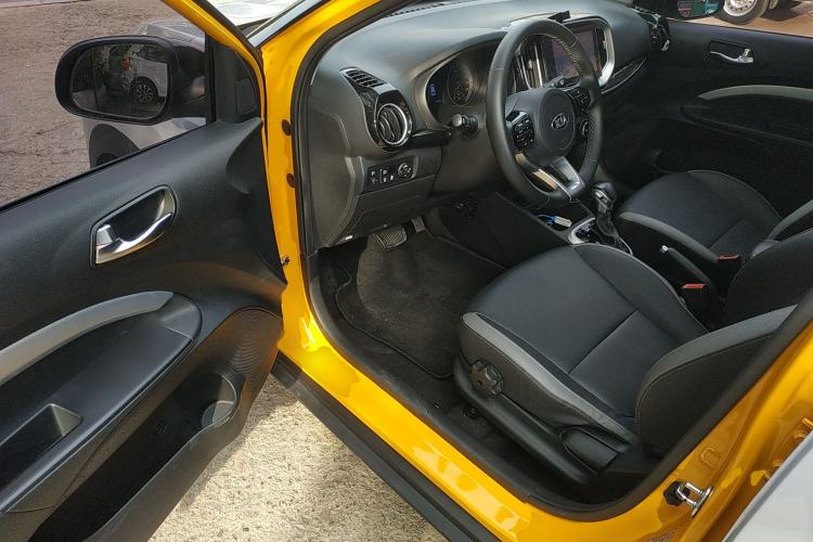 Used Kia kx1 Stonic 2021 1.4L Automatic Fun & Sport Edition
