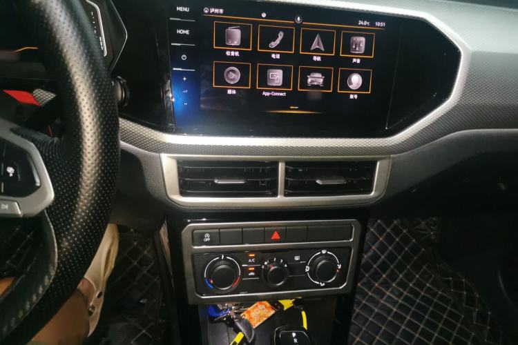 Used Volkswagen Tacqua 2020 1.5L Automatic Yue Audio And AC Panel