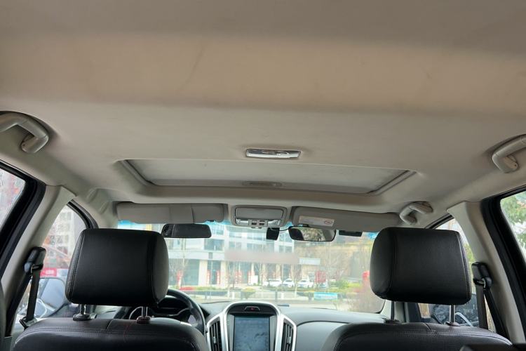 Used JMC Yusheng S350 2013 2.4T Manual Two-Wheel Drive Diesel Ultra-Luxury 5-Seater
