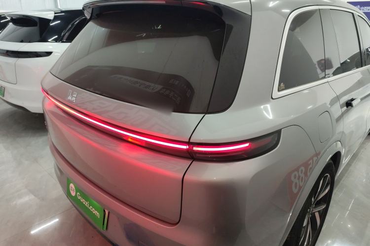 Used Li Auto L8 2023 Pro Model
