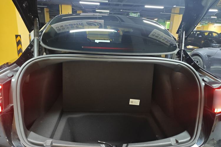 Used Tesla Model 3 2022 Rear-Wheel-Drive Version Trunk