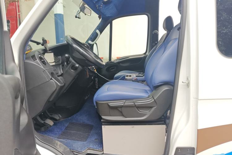 Used Iveco Eurocargo 2020 2.3T Manual Super-Rui Short Wheelbase High Roof High-Performance F1A