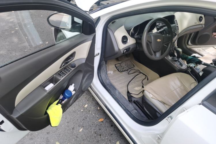 Used Chevrolet Cruze 2015 1.5L Classic SE AT Driver Seat