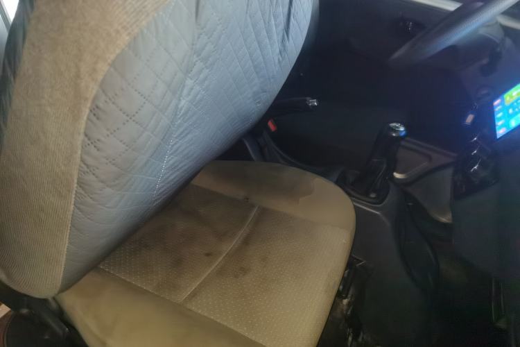 Used Jinbei Hiace X30 2021 1.5L Wealthy Single-Steaming Air-Conditioned Van China VI Standard SWC15M
