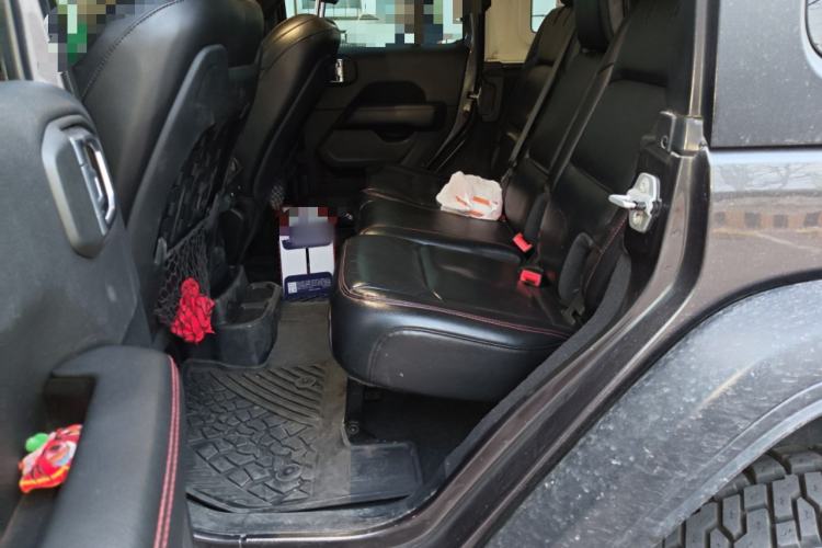 Used Jeep Wrangler 2019 2.0T Rubicon two-door model China V emission standard
