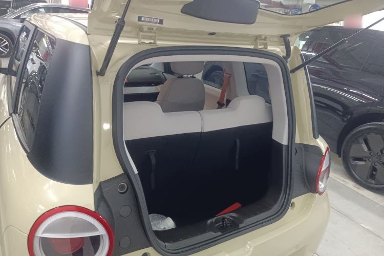 Used CHANGAN NEVO Lumin 2025 301km Honey Dew Edition Trunk