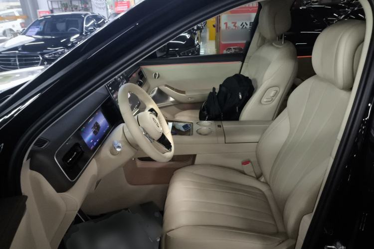 Used Hima AITO M7 2026 Model Range-Extending Ultra All-Wheel Drive 6-Seater Version Left Front Seat