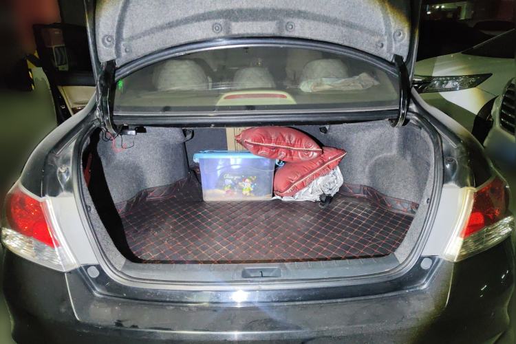 Used Honda Accord 2011 2.4L LX Trunk