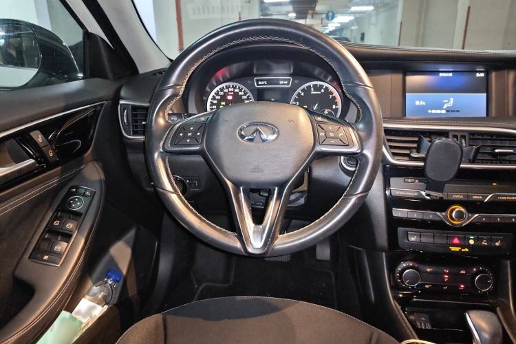 Used Infiniti QX30 2017 1.6T Two-Wheel Drive Fashion Edition
