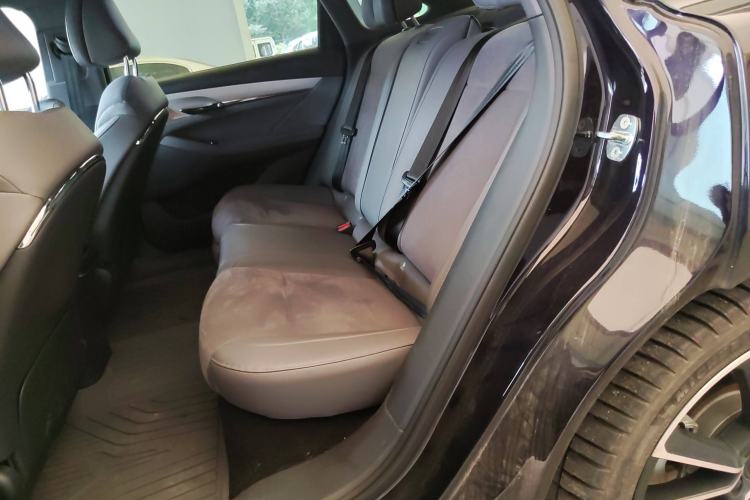 Used VOYAH PASSION 2024 PHEV Four-Wheel Drive Ultra-Long Range Flagship Model Left Rear Seat