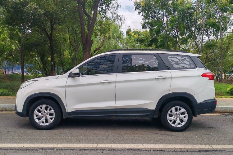 Used Wuling Hongguang S3 2018 1.5L Manual Comfort Model China V Standard