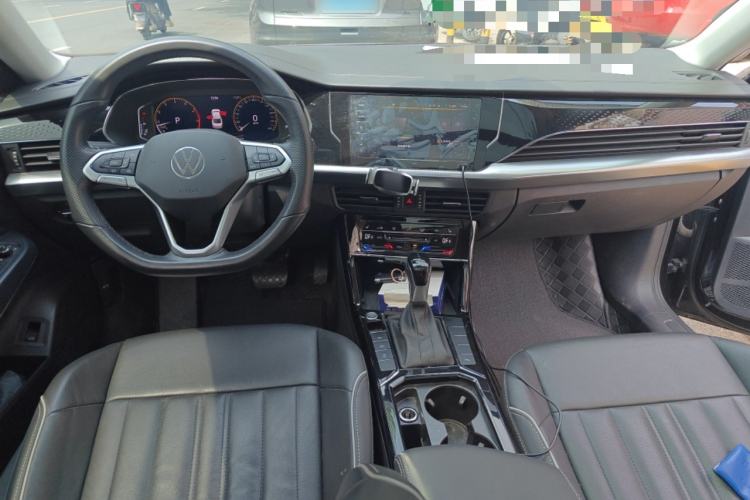 Used Volkswagen Passat 2022 330TSI Starry Elite Edition Center Console