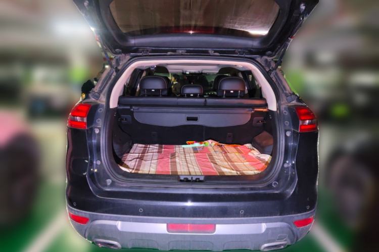 Used Geely Auto Emgrand X7 Sport 2016 1.8TD Automatic Smart Connectivity Version Trunk