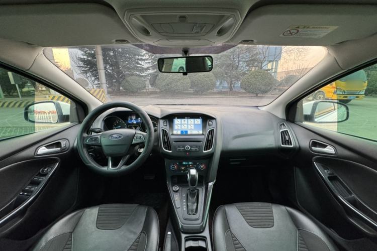 Used Ford Focus 2017 Sedan EcoBoost 180 Automatic Elite Model