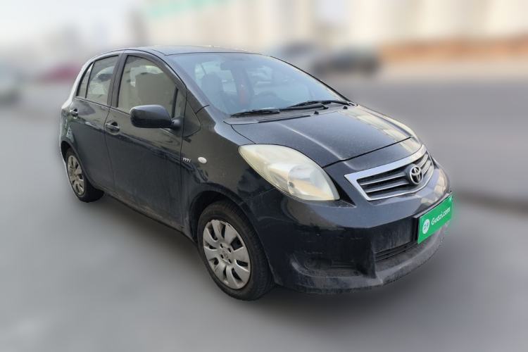 Used Toyota Yaris 2011 1.6E Automatic Charm Edition Front Right 45 Deg