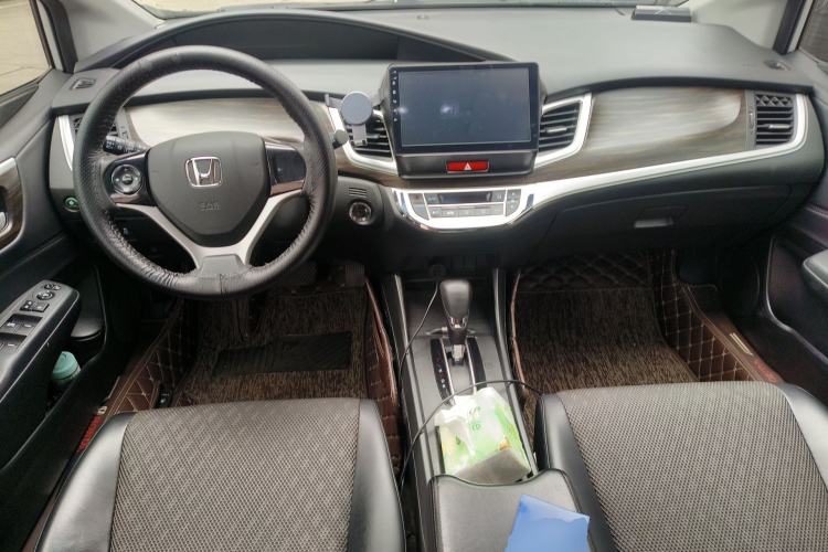 Used Honda Jade 2017 1.8L automatic Comfort version 5 seats
