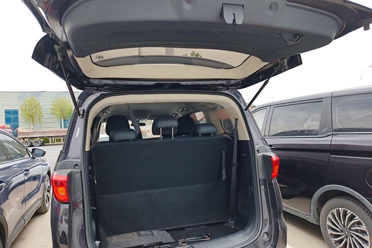 Used CHANGAN OSHAN Cosmos EV 2020 LingShang Model Trunk