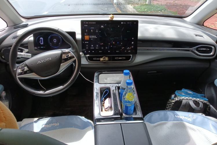 Used AION V 2023 Plus 70 Super Fast Charging Version Ternary Lithium
