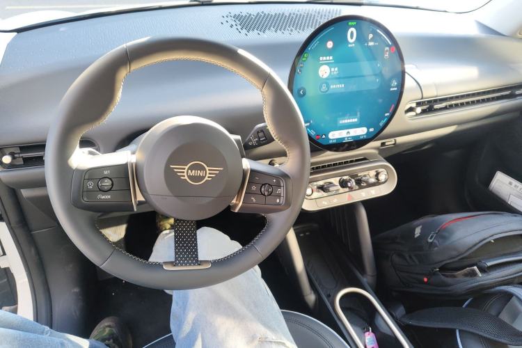 Used MINI Electric MINI COOPER 2024 456km COOPER E Classic Edition