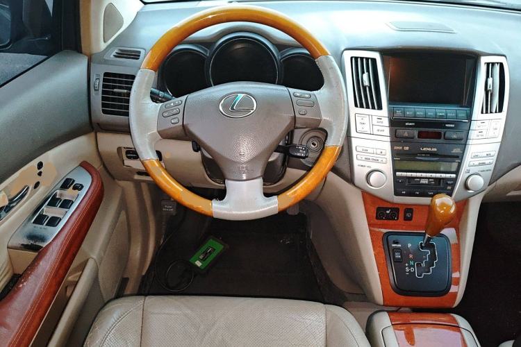 Used Lexus RX Classic 2006 350
