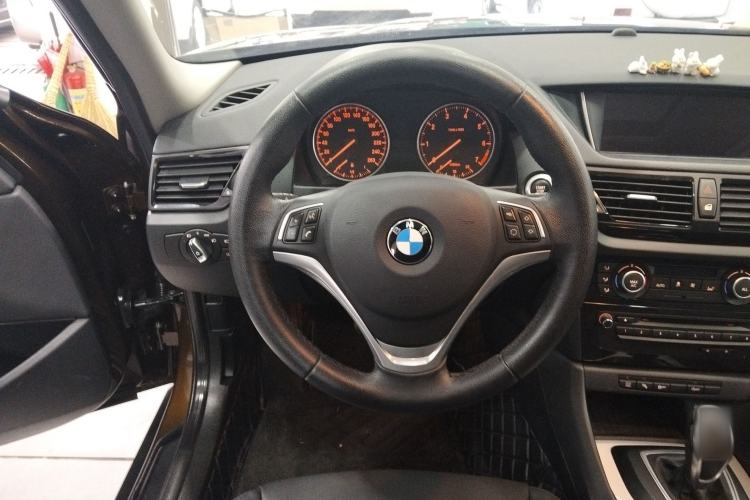 Used BMW X1 2014 sDrive18i Leading Model Steering Wheel