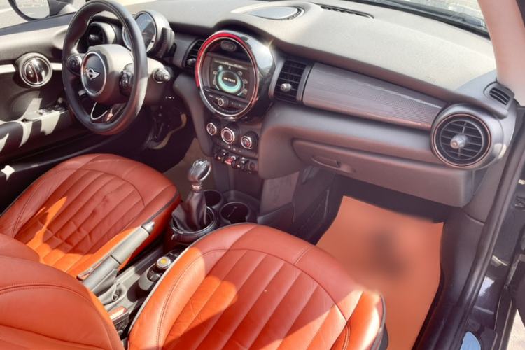 Used MINI 2014 1.5T COOPER Fun
