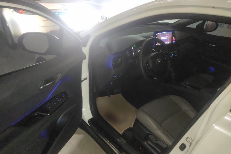 Used Toyota IZOA 2020 2.0L Enjoy Edition