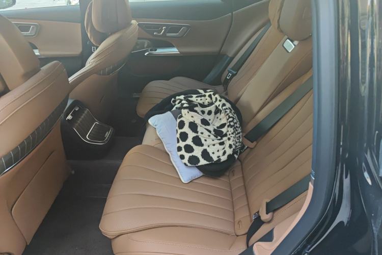 Used Mercedes-Benz E-Class 2025 Facelift E 300 L Luxury Edition
