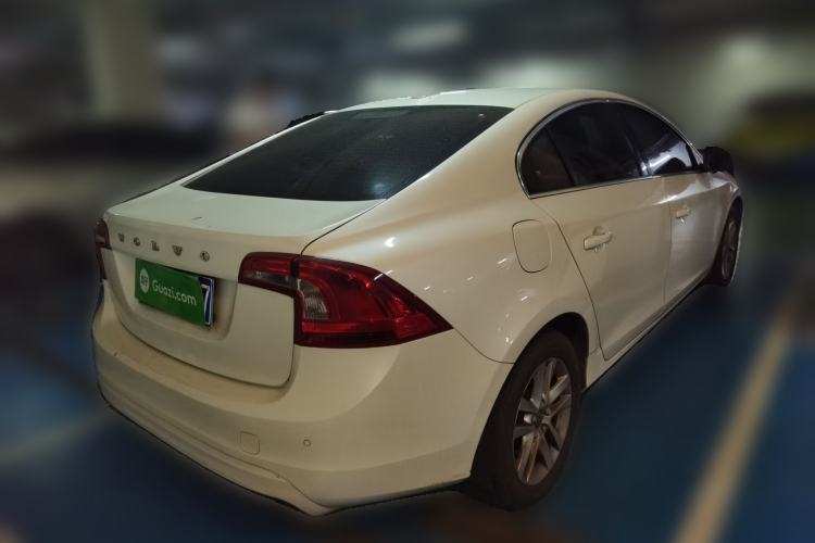 Used Volvo S60 2018 S60L T3 Smart Upgrade Edition Rear Right 45 Deg