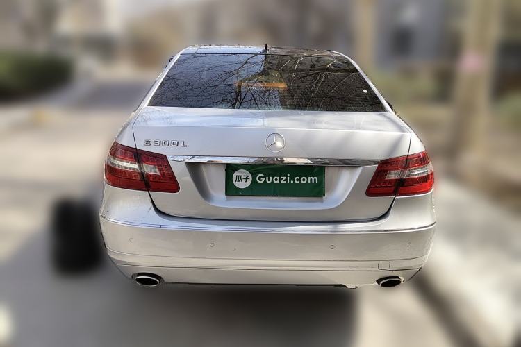 Used Mercedes-Benz E-Class 2010 E 300 L Fashion Model