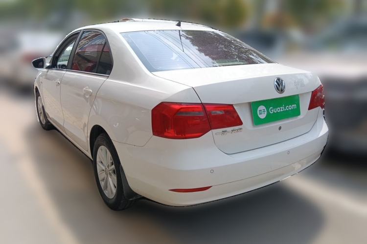 Used Volkswagen Jetta 2015 1.6L Manual Comfort Model