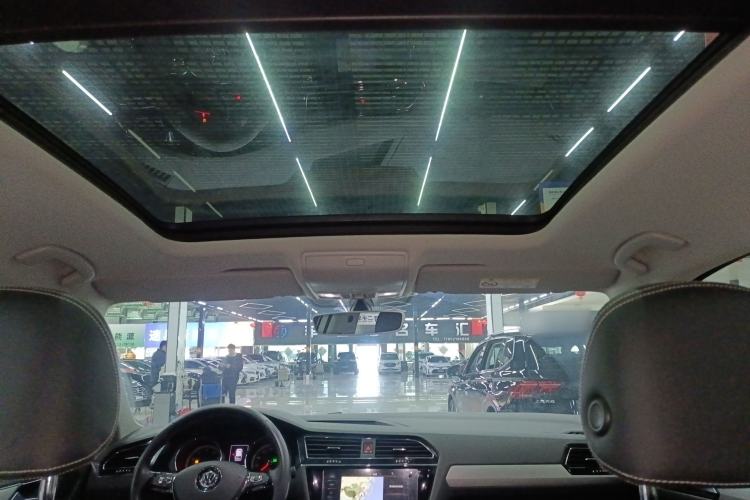 Used Volkswagen Tiguan L 2019 Revised 330TSI Automatic Two-Wheel Drive Smart & Luxury Edition China VI Standard Headliner