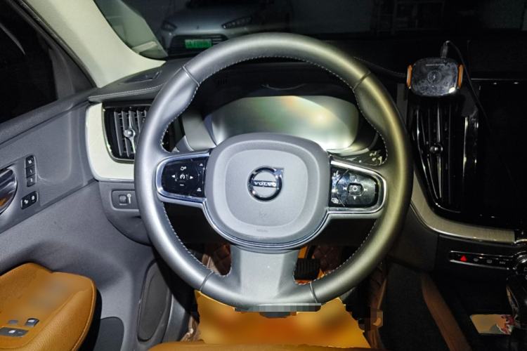 Used Volvo XC60 2020 T5 4x4 Smart Luxury Edition