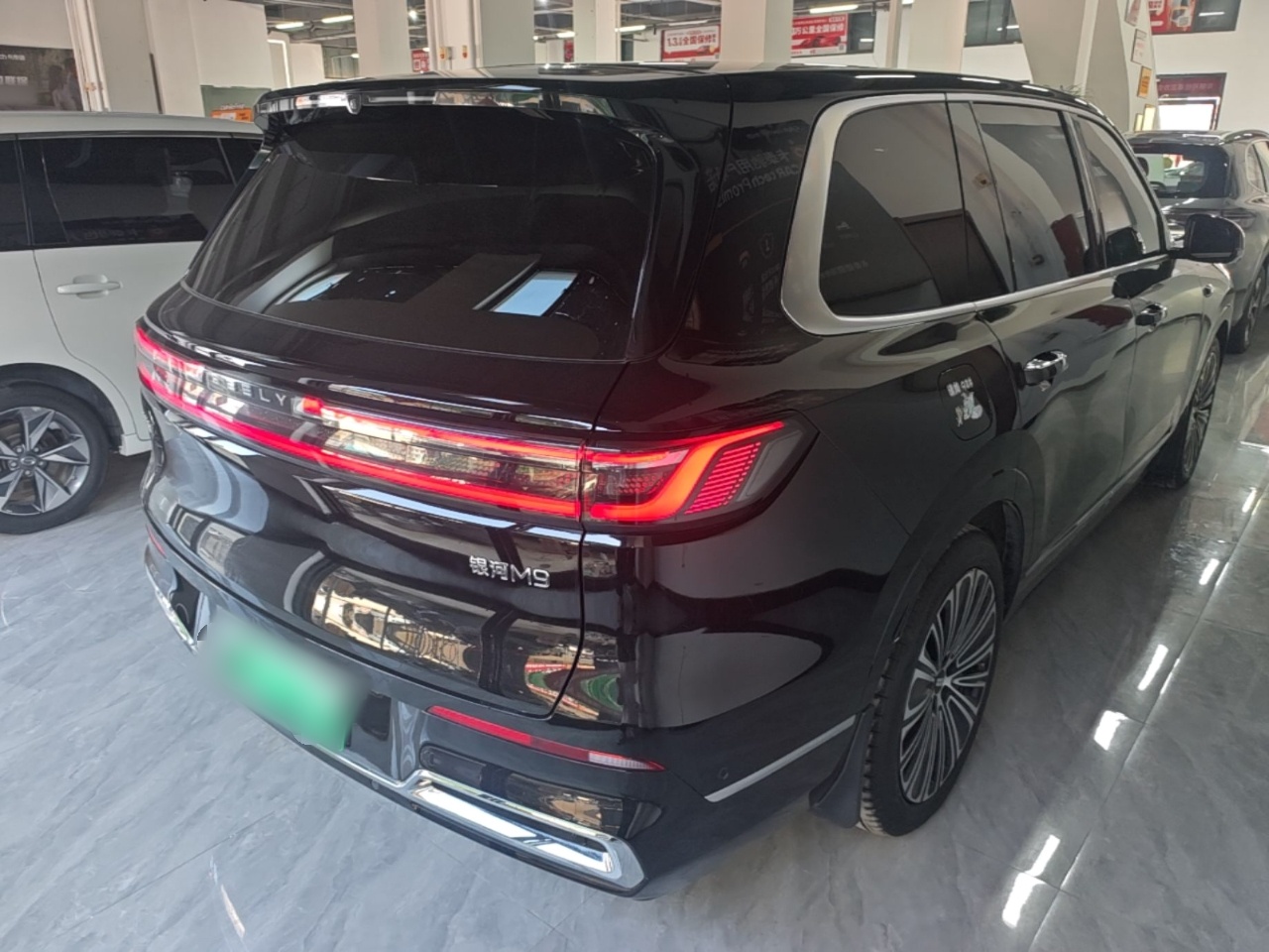Geely Galaxy M9 2025 Model 210km Four-Wheel-Drive Leading Edition — снимка 6