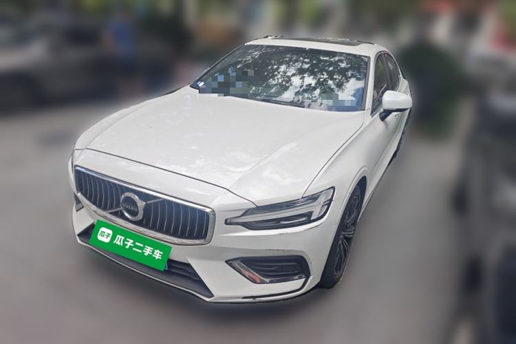Used Volvo S60 2022 B4 Zhiyuan Luxury Edition