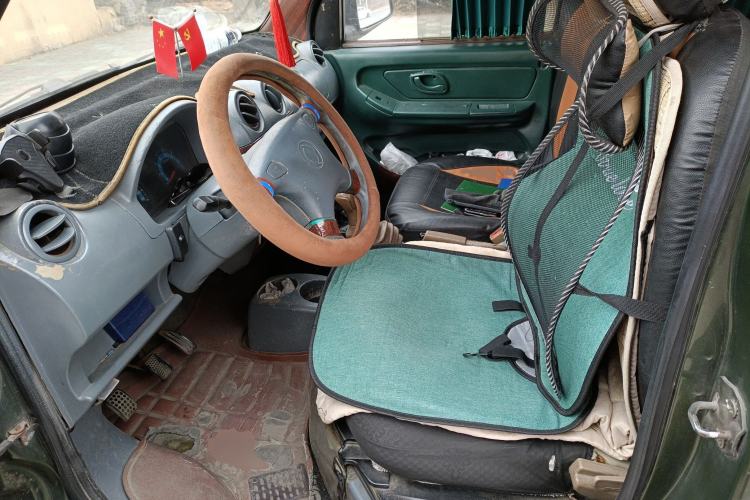 Used Dongfeng Xiaokang V27 2011 1.3L Standard Version BG13-20 Driver Seat