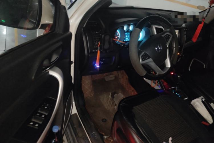 Used CHANGAN CS35 2015 1.6L Automatic Luxury Model China IV Standard
