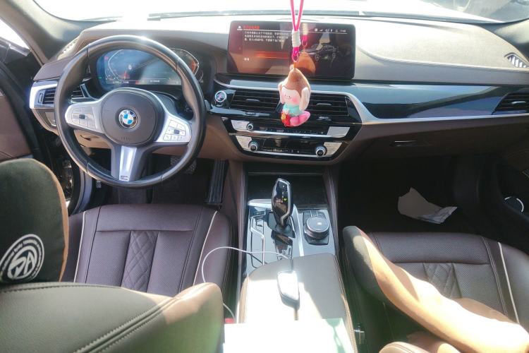 Used BMW 5 Series 2022 Second Facelift 525Li M Sport Package