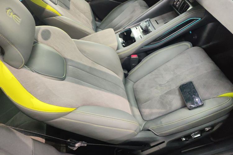 Used BYD Song L EV 2025 Intelligent Driving Version 602 km Range LiDAR-equipped All-Wheel-Drive Type Right Front Seat