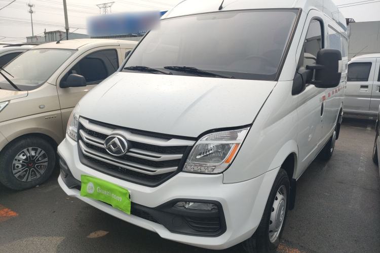 Used SAIC MAXUS Xintu V80 2023 2.0T Manual Classic City Delivery King Short Wheelbase Mid-Roof 3-Seater