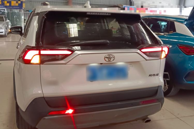 Used Toyota RAV4 2020 2.0L CVT Two-Wheel Drive Prestige Edition