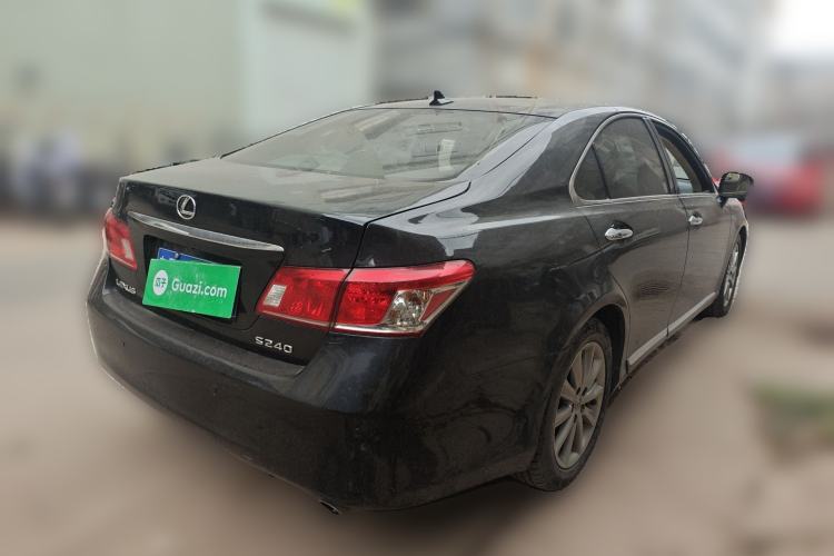 Used Lexus ES 2010 240 Luxury Edition Rear Right 45 Deg