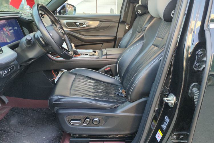 Used GAC Trumpchi GS8 2022 Linghang Series 2.0 TGDI Two-Wheel-Drive Luxury Smart Connectivity Version (7 Seats)