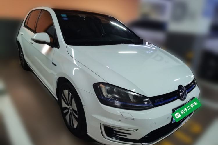Used Volkswagen Golf New Energy 2015 GTE model Front Right 45 Deg