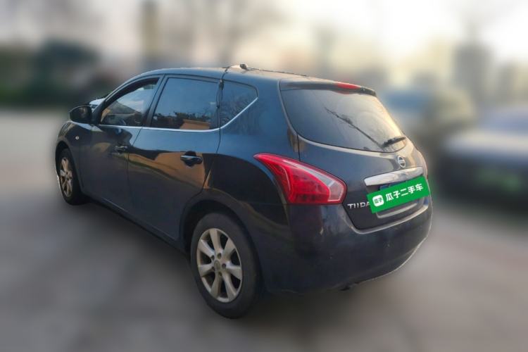 Used Nissan Tiida 2011 1.6L CVT Smart Version
