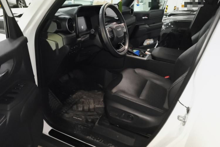 Used Toyota Prado 2024 2.4T All-Terrain TX Version 5 Seats Driver Seat