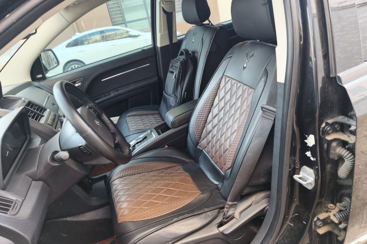 Used Dodge Journey 2010 2.7 Left Front Seat