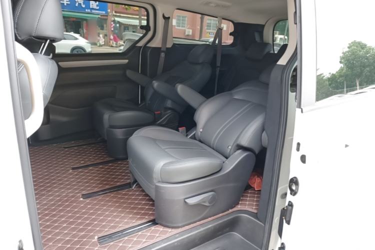 Used SAIC MAXUS G10 2022 2.0T Automatic Elite Edition Gasoline 7-Seater
