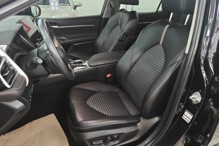 Used Toyota Camry 2022 2.5S Knight Edition Left Front Seat