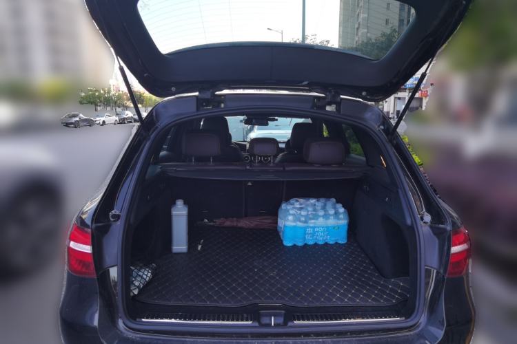 Used Mercedes-Benz GLC 2018 GLC 260 4MATIC Luxury Model Trunk